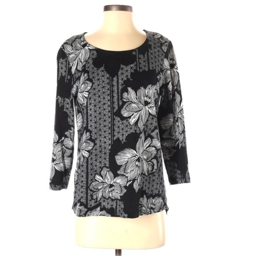 Chico’s size S black & white floral 3/4 sleeve top
